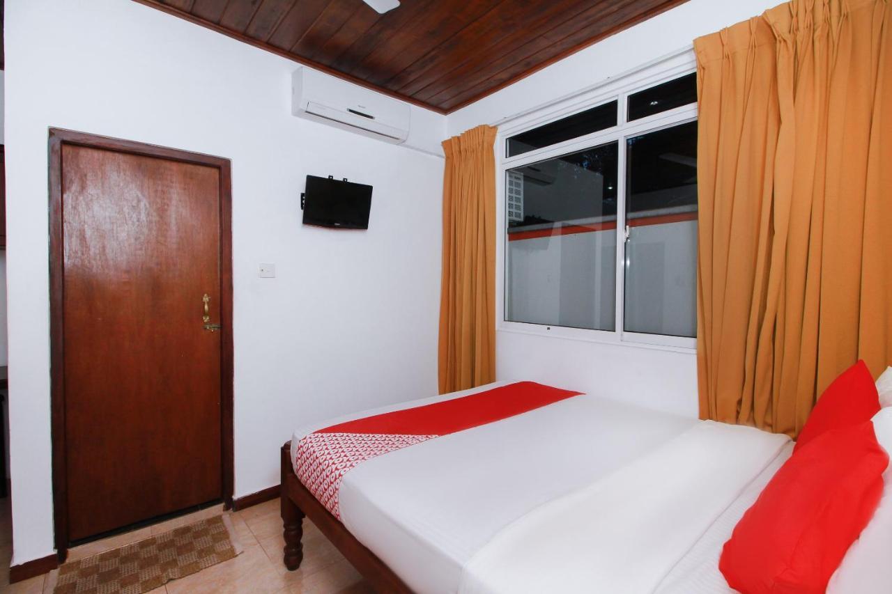 Hotel Aradhana Galle Esterno foto