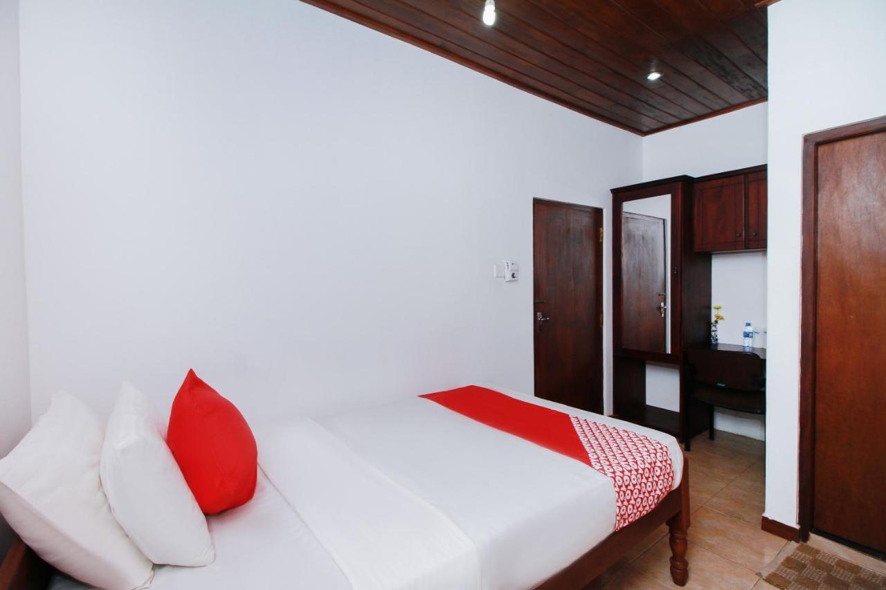 Hotel Aradhana Galle Esterno foto